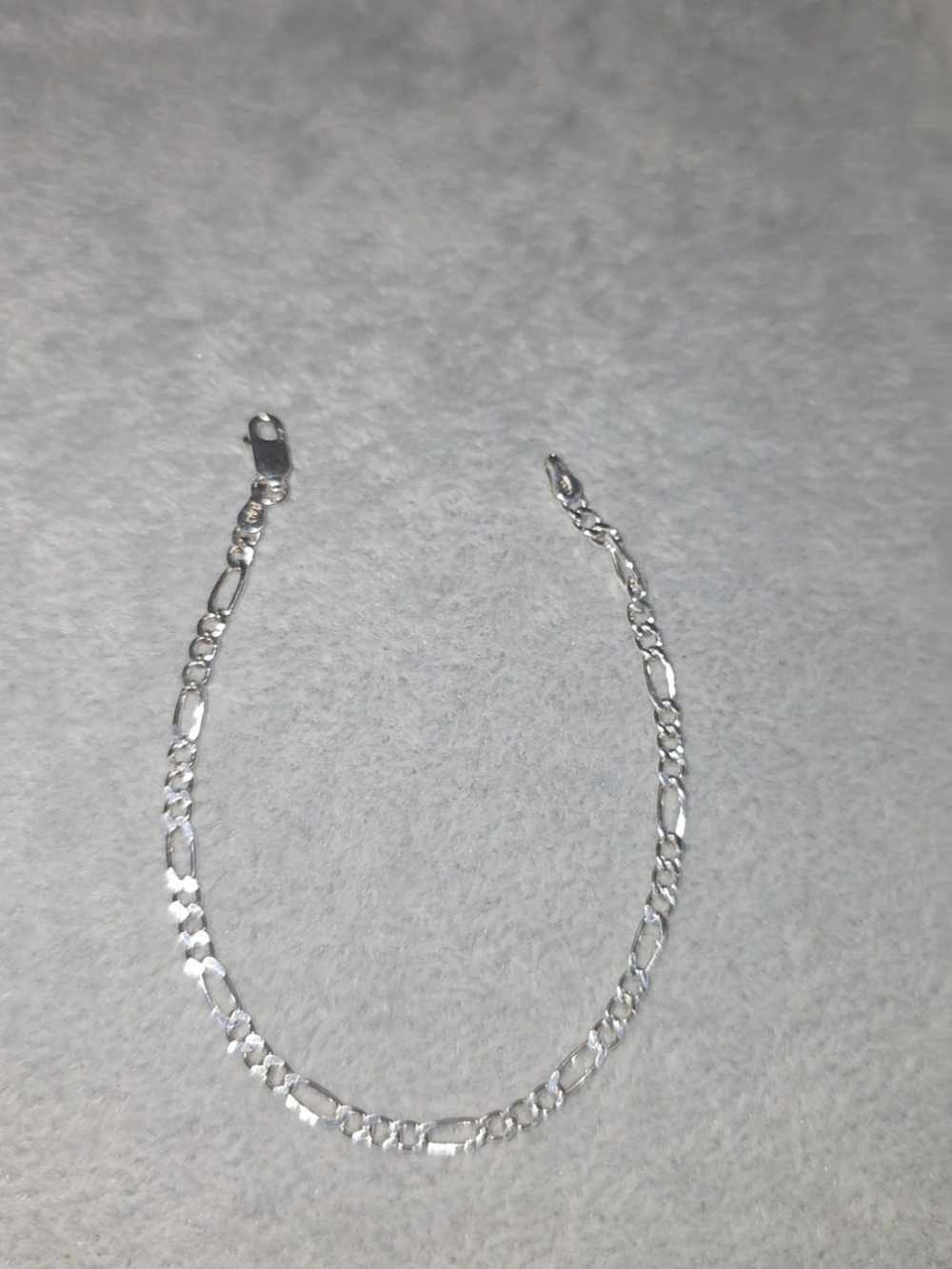 9.25 Sterling Silver Figaro Chain Bracelet - Silver
